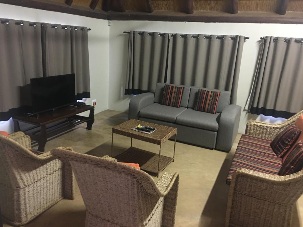 River Hill Lodge كوماتيبورت المظهر الخارجي الصورة